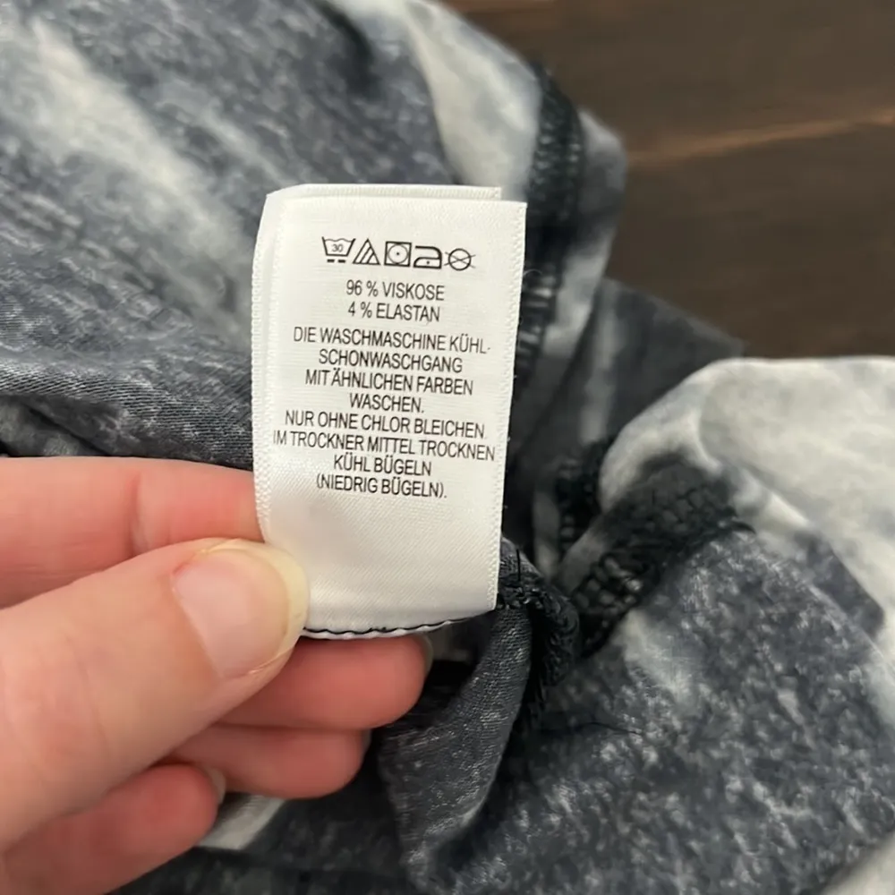 Cynthia Rowley Tie Dye Longsleeve Scoop Neck Top Size Large EUC - Image 12