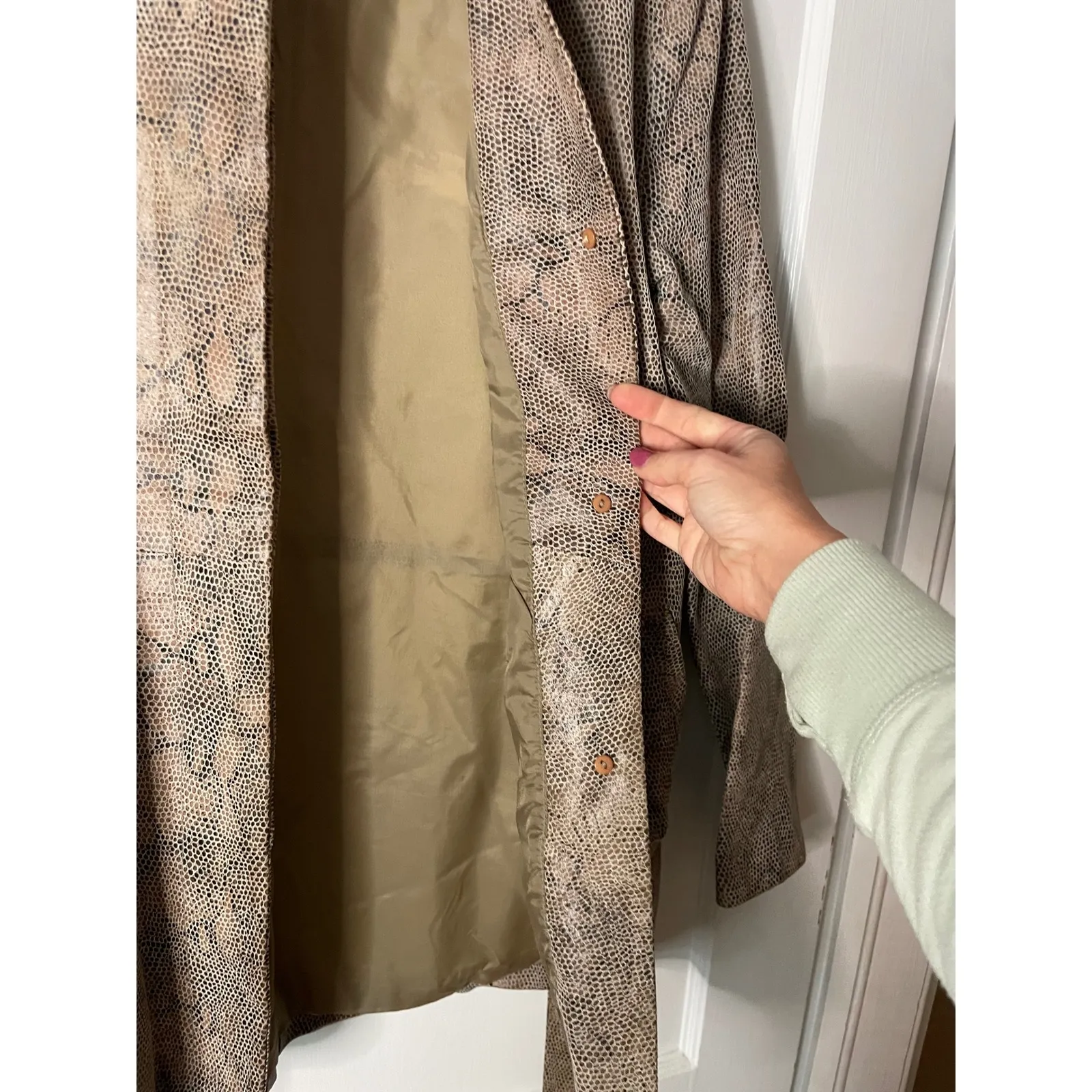 Brandon Thomas Snakeskin Print Leather Belted Trench Coat Women's Size S Tan - Image 3