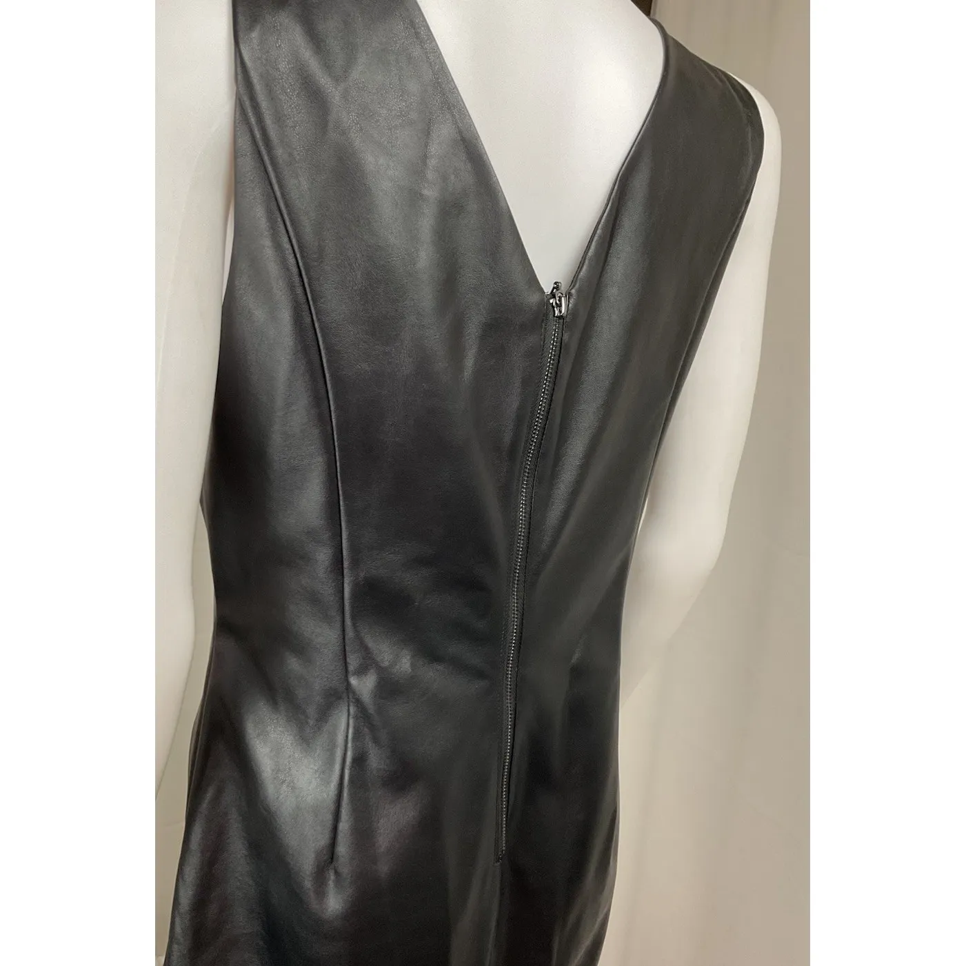 White House Black Market Women 8P Black Leather SL Embroidered Sheath Dress - Image 6