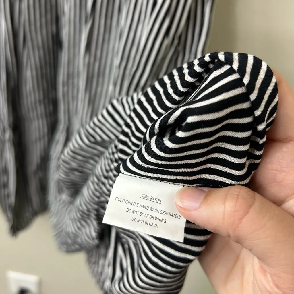 Selfie Leslie Louise Striped Cap Sleeve Mumu Dress Black Sz M - Image 9