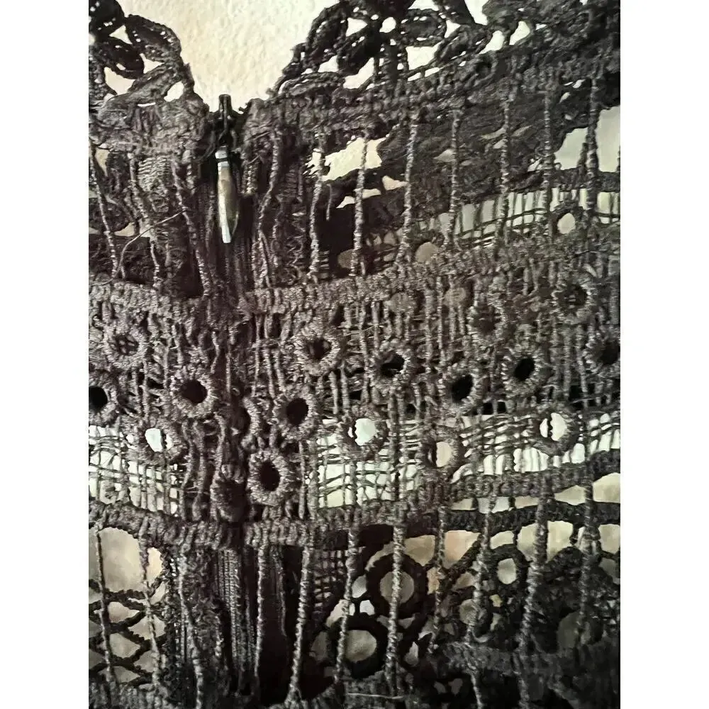 Boohoo black lace overlay midi dress size 4 dark romantic - Image 6