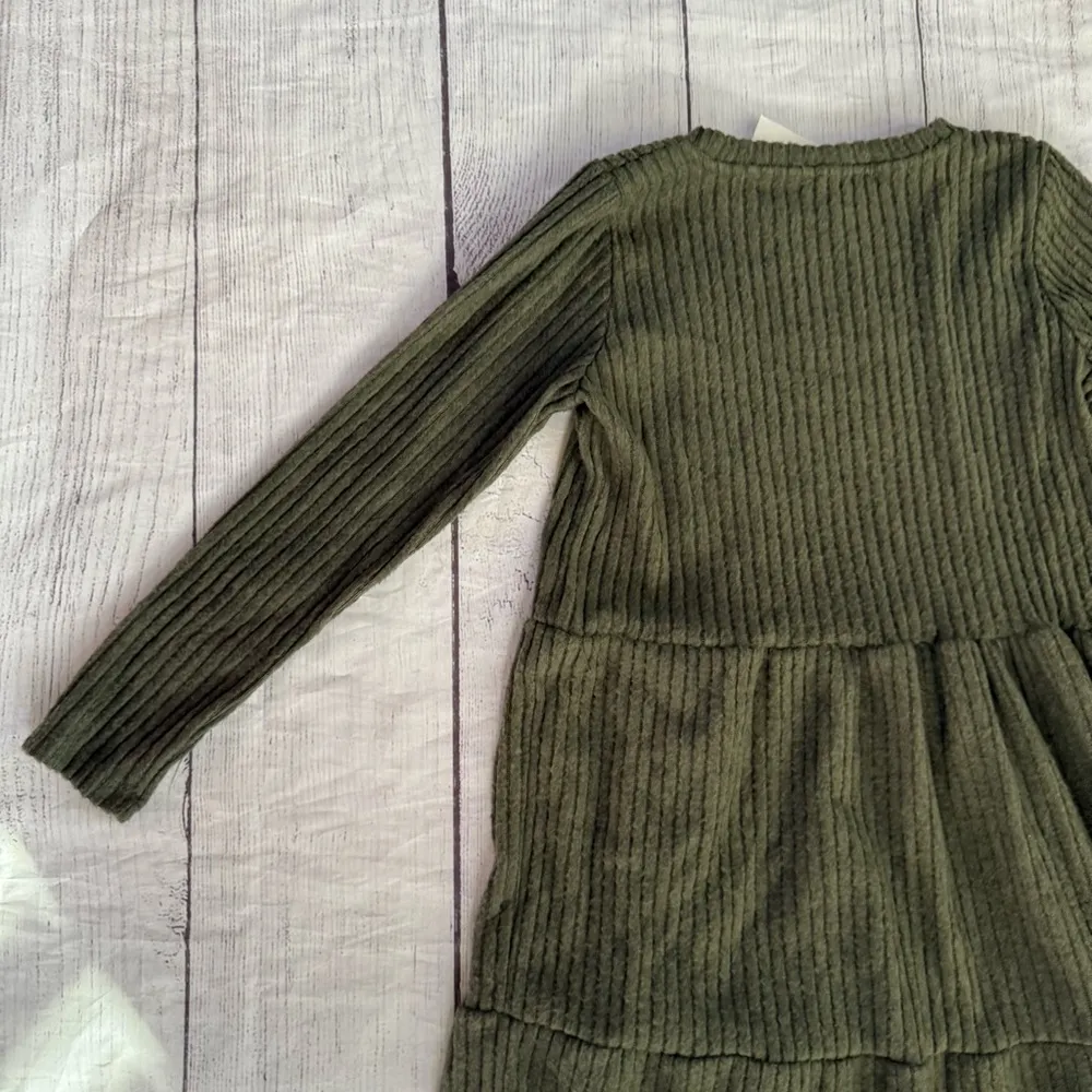 CENY new size XS dark green tiered long sleeve A line dress new - Image 11