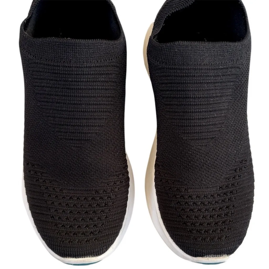 EUC Vessi Everyday Move Slip On Sneakers
Black Size 7 Retail $120.00 - Image 4