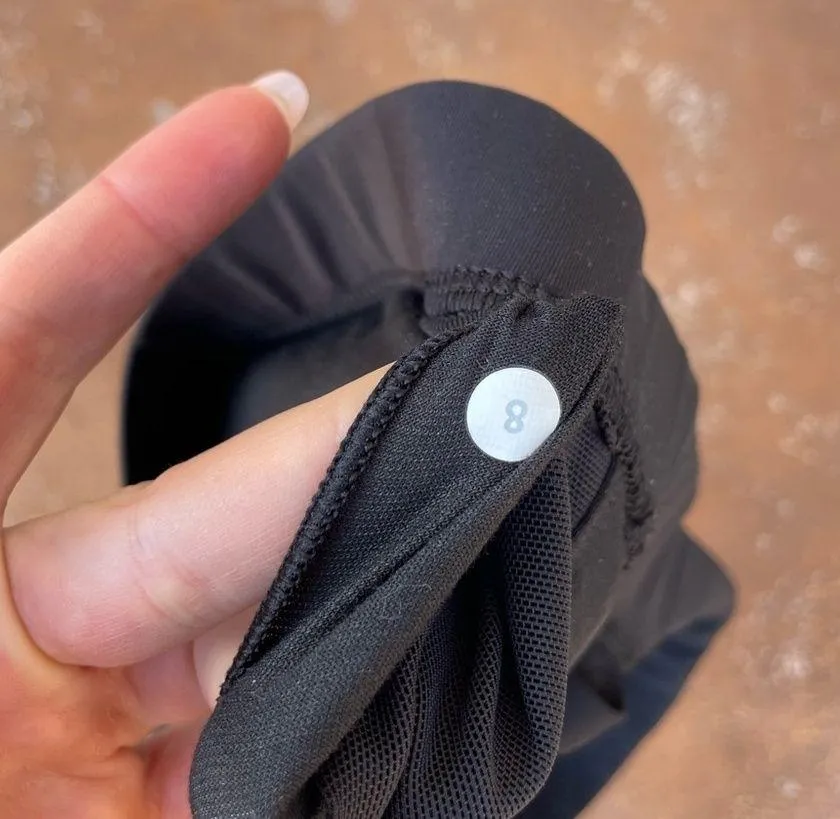 Black lululemon strappy sports bra sz 8 - Image 3