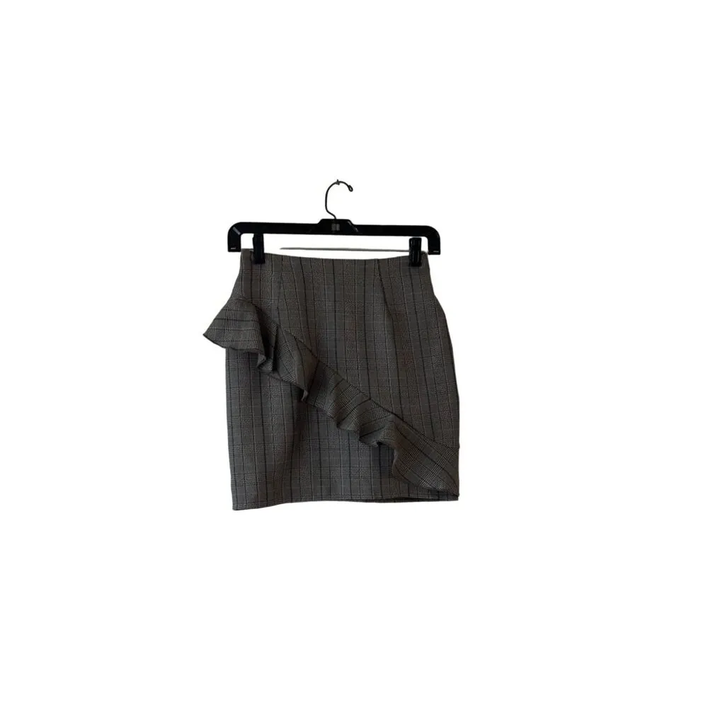 Love Grey Plaid Ruffle Detail Mini Skirt XS Fall Fashion Sophisticated Stylish Gray - Image 10