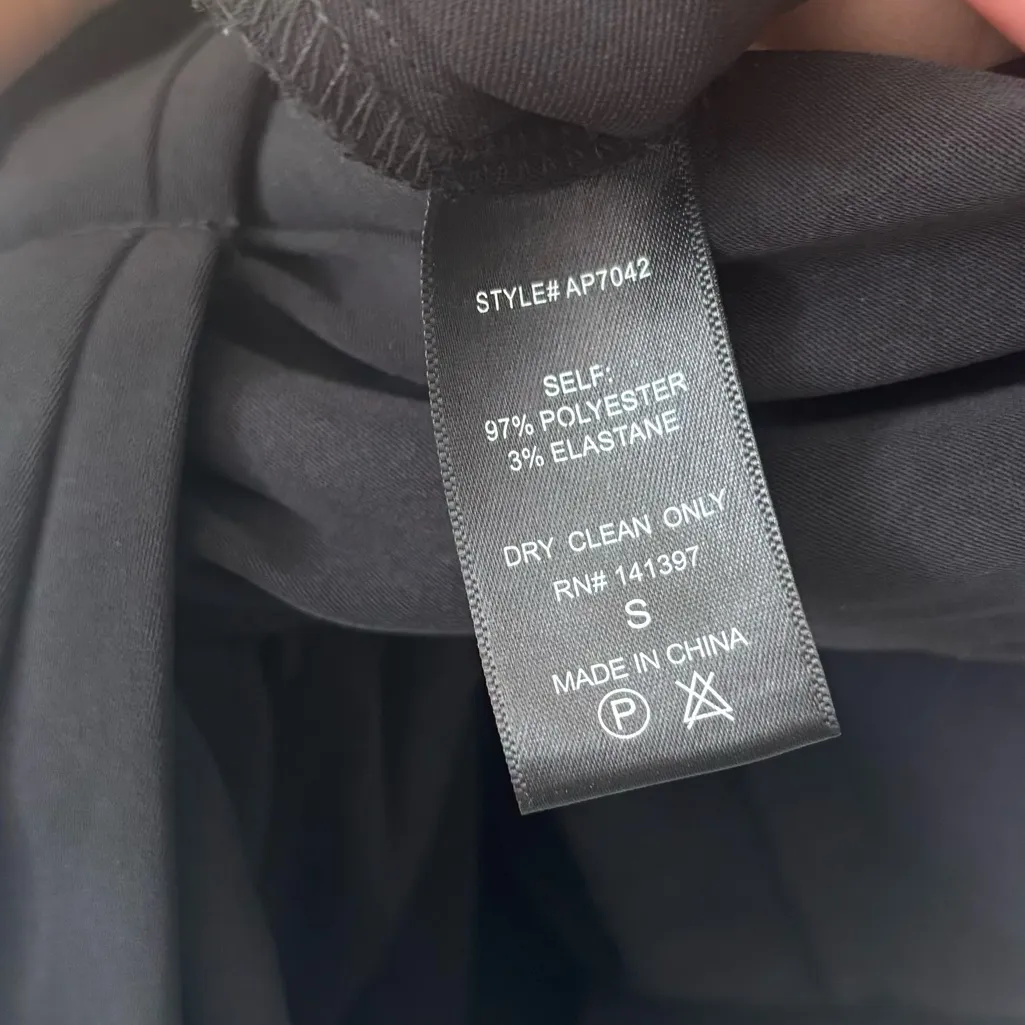 ASTR The Label Black Sleeveless Jumpsuit V Neck Tie Waist Wedding Formal Chic - Image 11