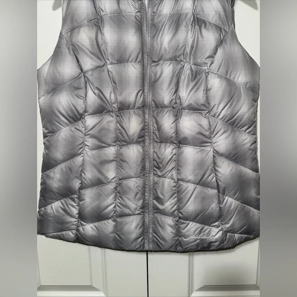 Eddie Bauer Down Puffer Vest Womens M EB650 Silver Full Zip Lightweight Pockets - Image 3