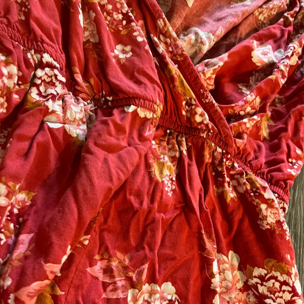 Floral Coral Romper - Image 2