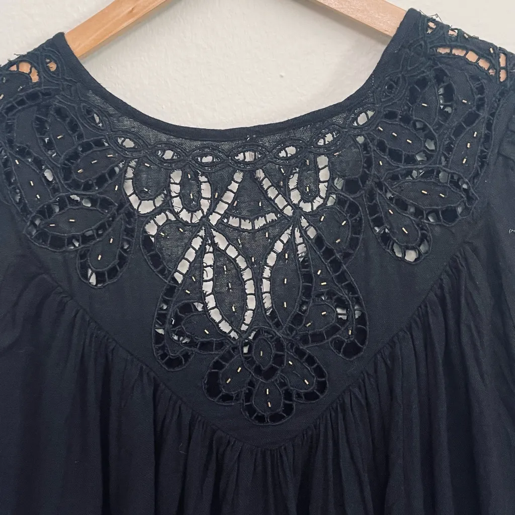 Free People Boho Black Flowy Cutout Lace Detail Beaded Button Front Top sz XS/S - Image 9