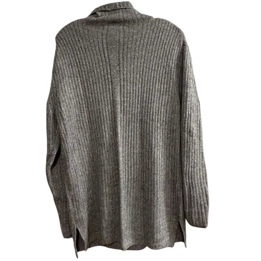 Elizabeth and James Women's Gray Ribbed Turtleneck Sweater Size M - Image 5