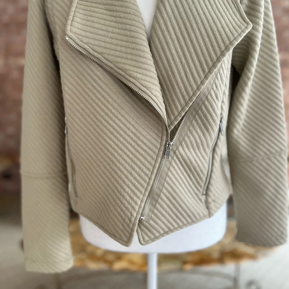 Premise  Sage Green Ribbed Knit Moto Jacket NWT M - Image 5