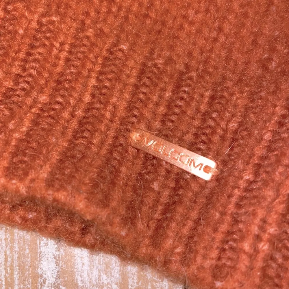 Volcom 🍑 Dolhearted Crewneck Sweater🍑~small - Image 9