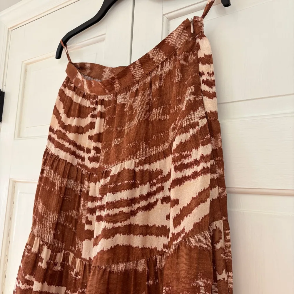 Ulla Johnson Aisa Silk Taffeta Tiered Midi Skirt Fawn Size 2 Ikat Animal Print‎ - Image 7