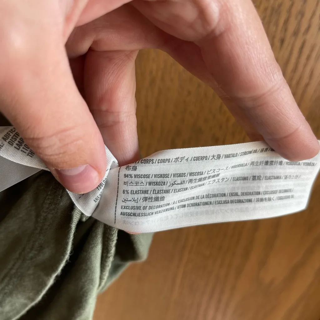 Abercrombie V-Neck Drapey Legging Tee - Image 4