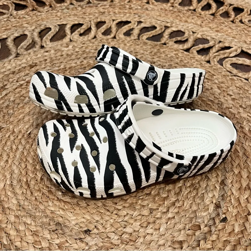 CROCS Womens Zebra Print Black & White Slip-On Platform Croc Slide Shoes Size 9 - Image 2