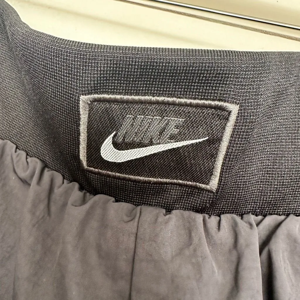 Nike Women’s Extra Large Black Icon Clash Pants - Image 3