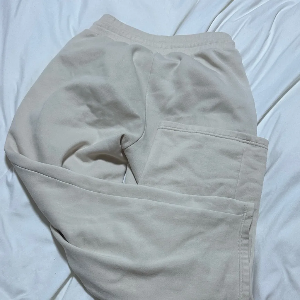 Puma Cream Lounge Sweatpants - Image 5
