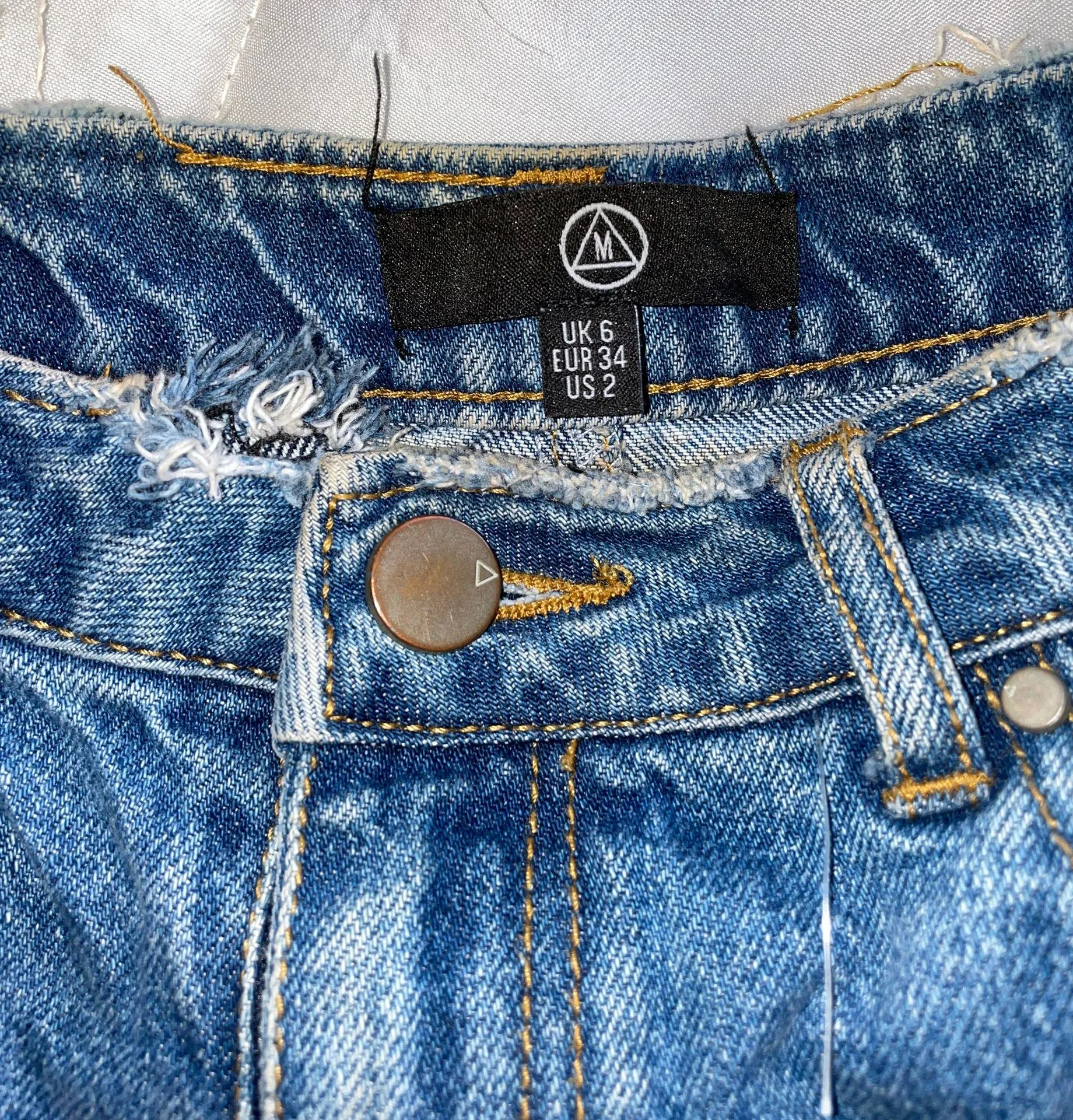 Missguided Distressed Shorts - Image 4