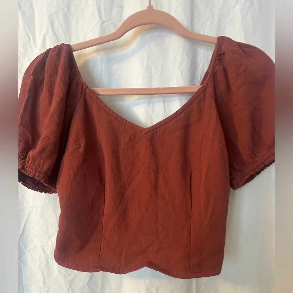 Abercrombie & Fitch Elegant Rust Puff Sleeve Top Size Small - Image 2