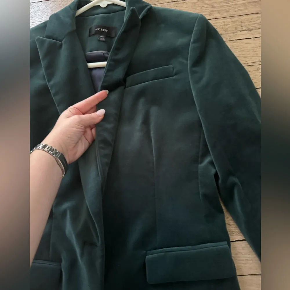 NEVER WORN J Crew Velvet Blazer - Image 4