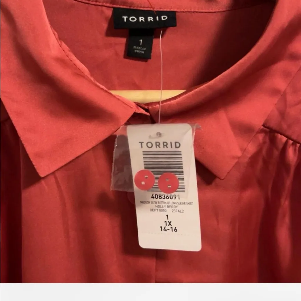 Torrid women’s Rich Red Dress Shirt - Image 4