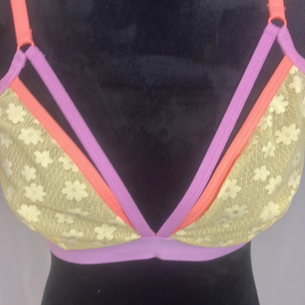 Colsie Floral lace Multi - Image 2