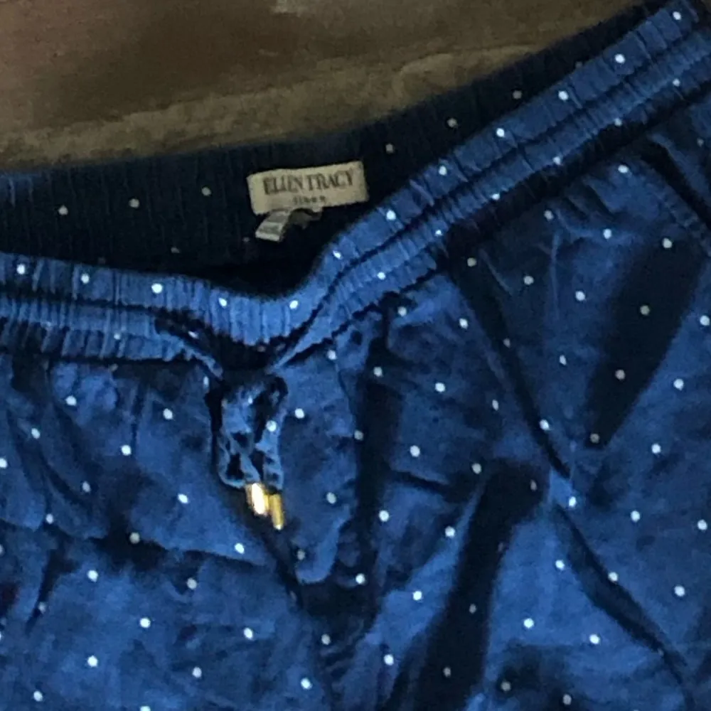 Ellen Tracy Blue Polka Dot Women's Shorts - Image 4