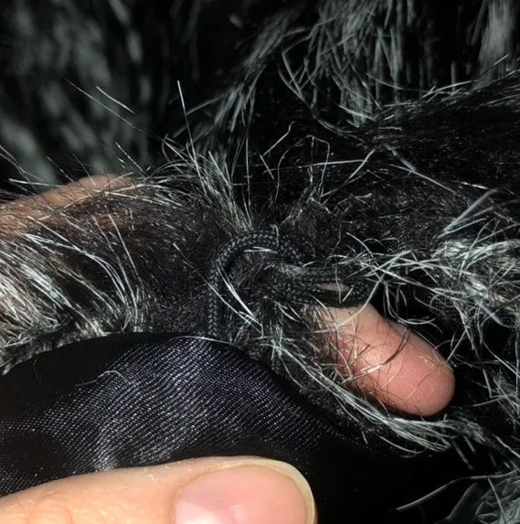 Feather Vest Black Size L - Image 5