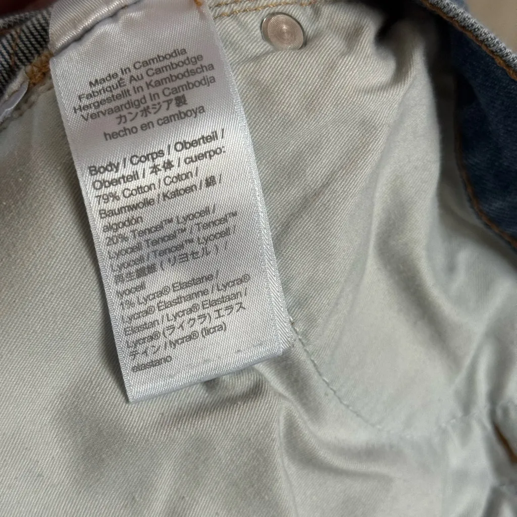 J. Crew Women’s Mid-Rise Demi Boot Crop Fit Jeans in Lantern Wash | 27 - Image 9