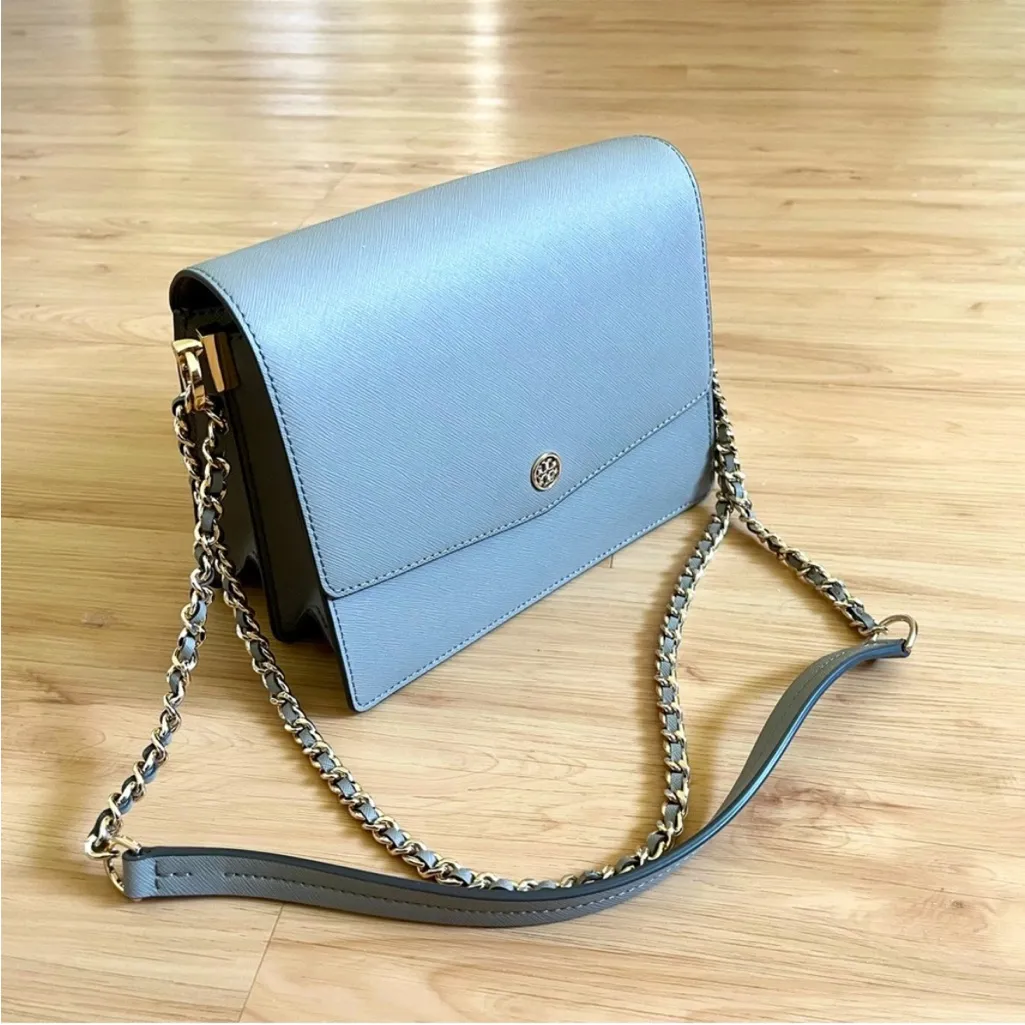 Tory Burch ROBINSON CONVERTIBLE
SHOULDER BAG - Image 2