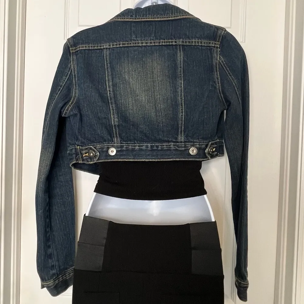 NWOT Guess vintage distressed denim crop jacket - Image 7