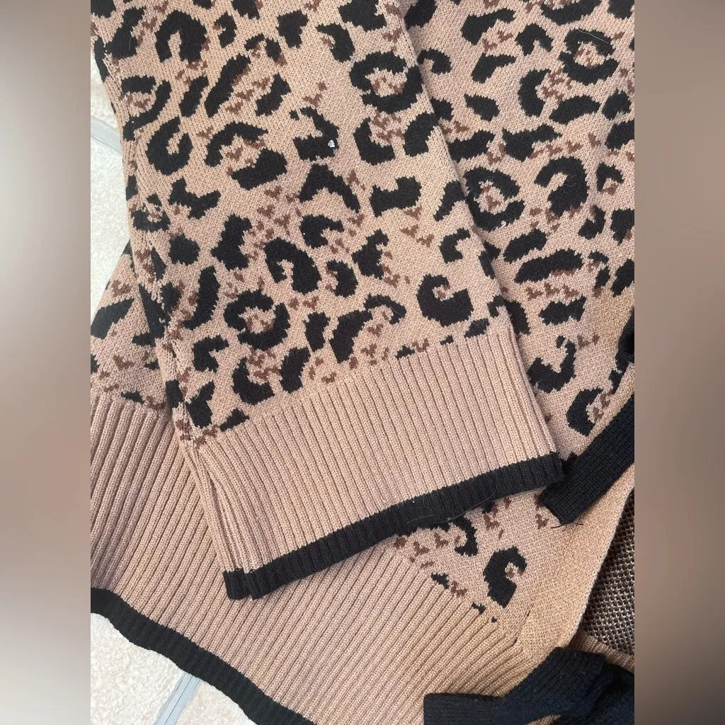 Cropped leopard / animal print women’s cardigan sweater, bow front, brown/back;L Brown Size L - Image 3