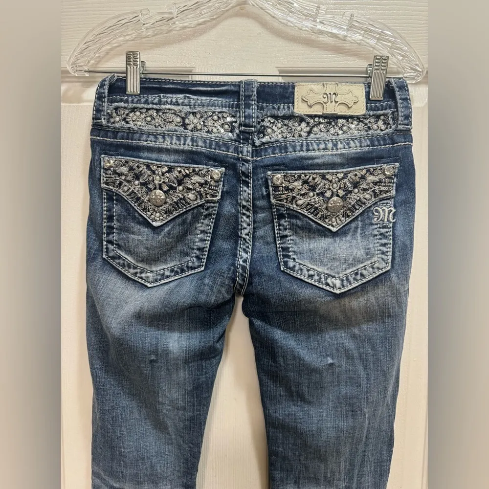 Miss Me Signature Straight Stretch Cuffed Jean Low Rise Size 25 Bling Pockets - Image 3