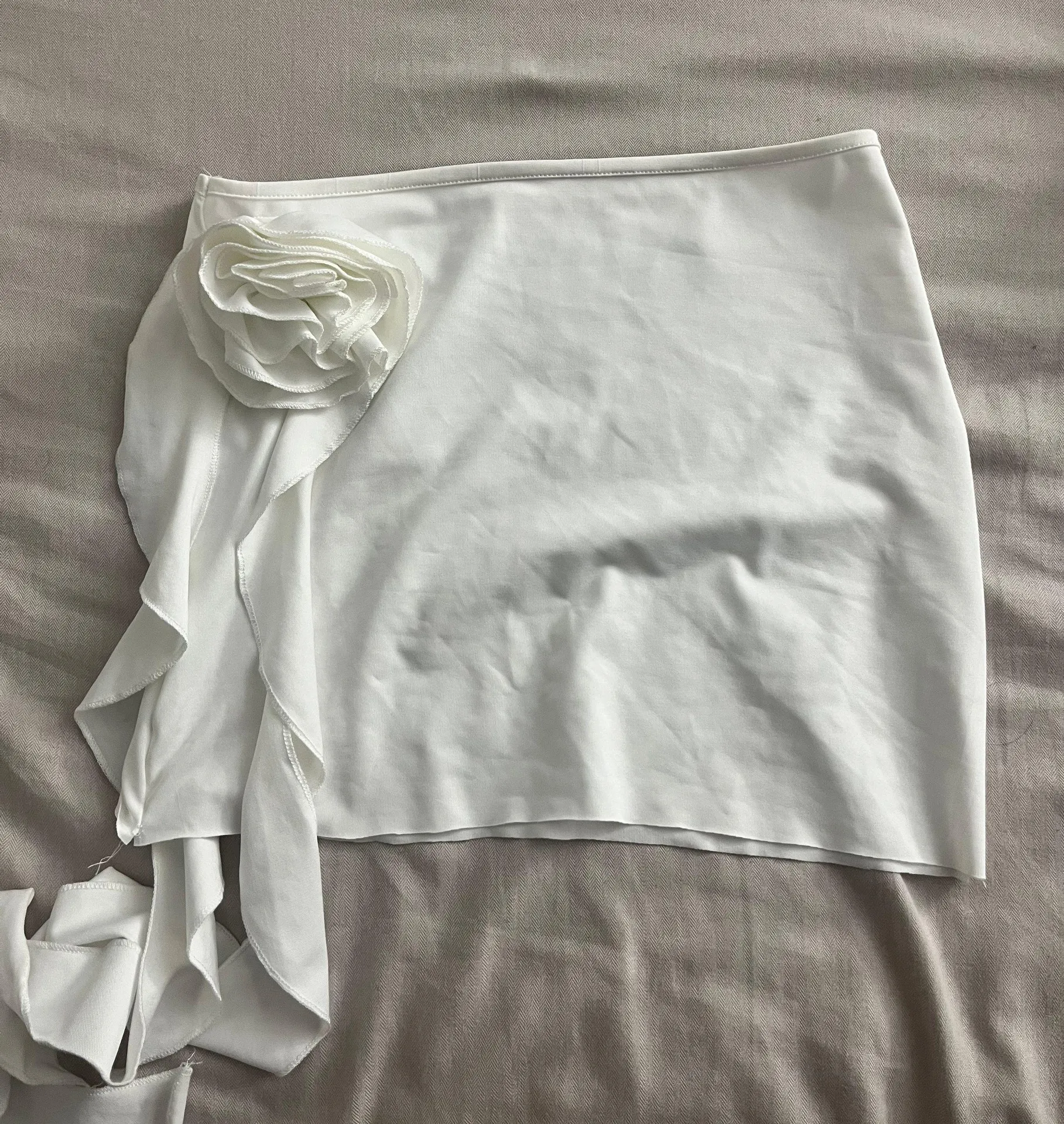 White Rose Skirt - Image 4