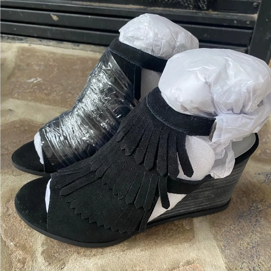 Very Volatile Notion Black Fringe boho Wedge Sandals suede tassel 9 NIB - Image 5