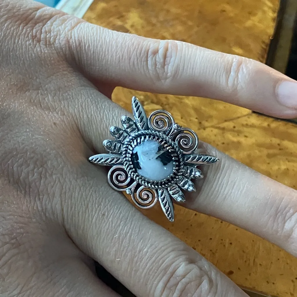 White Buffalo Turquoise Sterling Silver Feather Ring Size 7 - Image 4