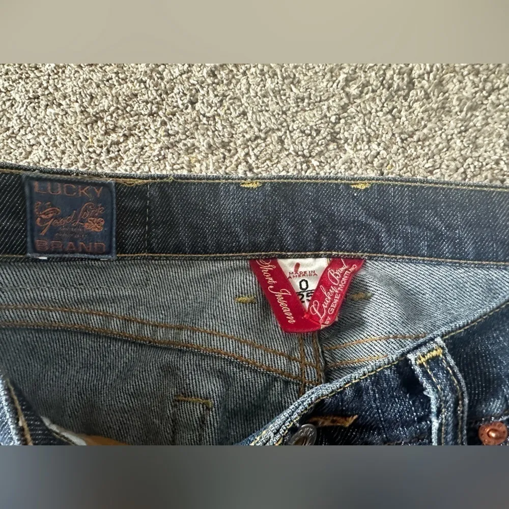 Vintage Lucky brand jeans size 0/25 women’s darker wash Y2K straight leg style  - Image 5