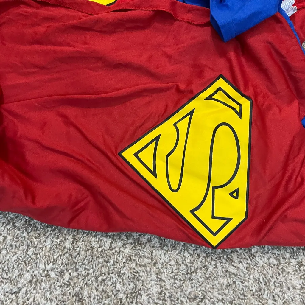 Set of three women’s‎ superhero shirts Red Size 6 - Image 10