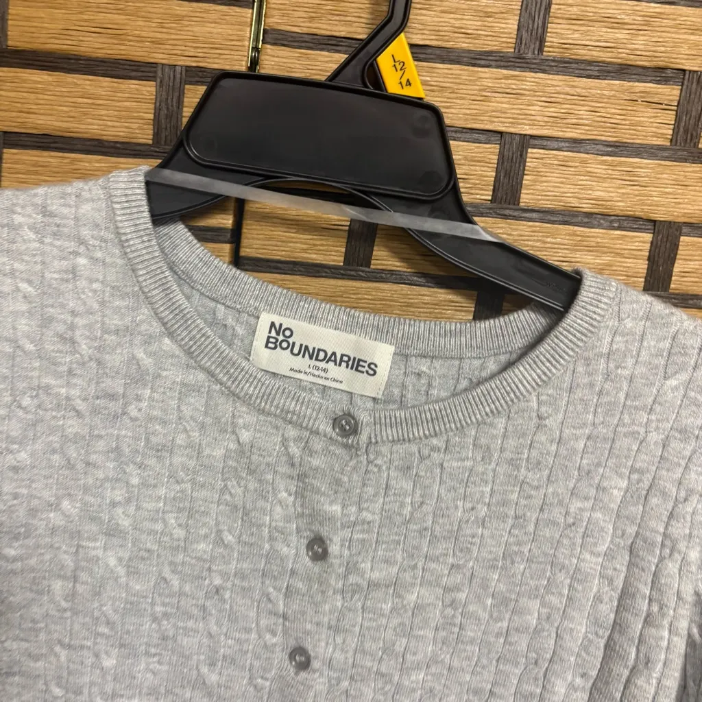 No Boundaries Gray Button Up Cardigan Size Large - Image 4