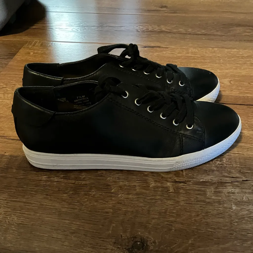 New Nine West Palmeroo Leather Soft Casual Sneaker Shoe US 7.5 Low Top Skate - Image 3