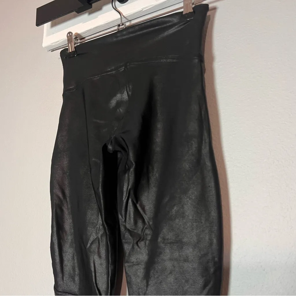 Spanx Moto Faux Leather Leggings Black Size Small Biker Grunge Midrise - Image 8