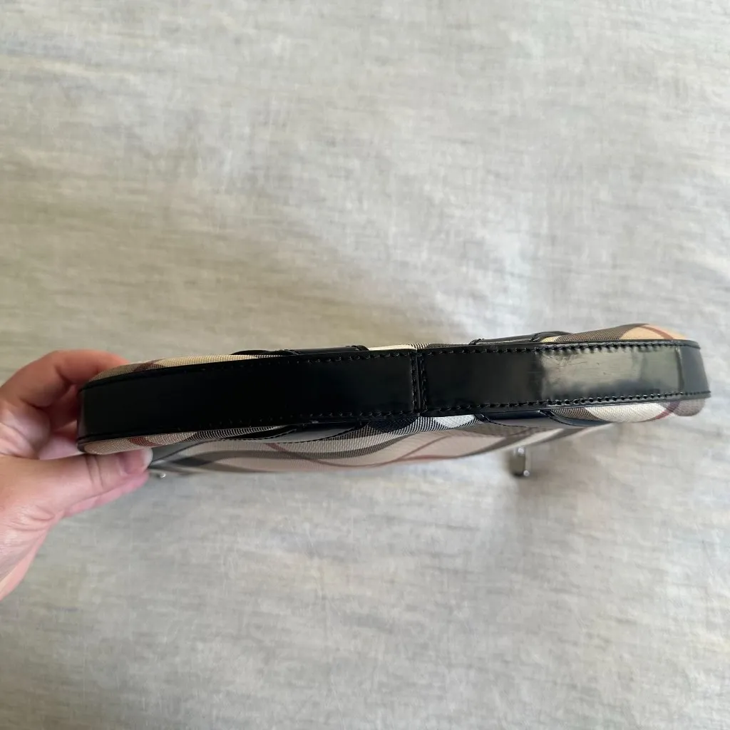 Burberry Nova Check Larkin Canvas Hobo Buckle Shoulder Bag - Image 9