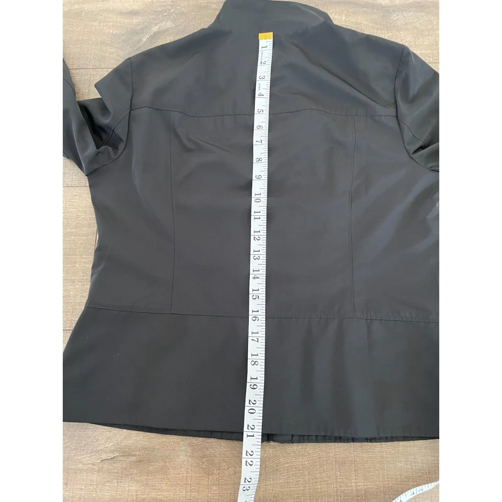 Zenergy by Chico's Women's Black Jacket with Gold Chain Trim‎ Full Zip Size S - Image 4