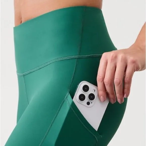 Athleta Interval Stash Emerald Capri Leggings - Image 3