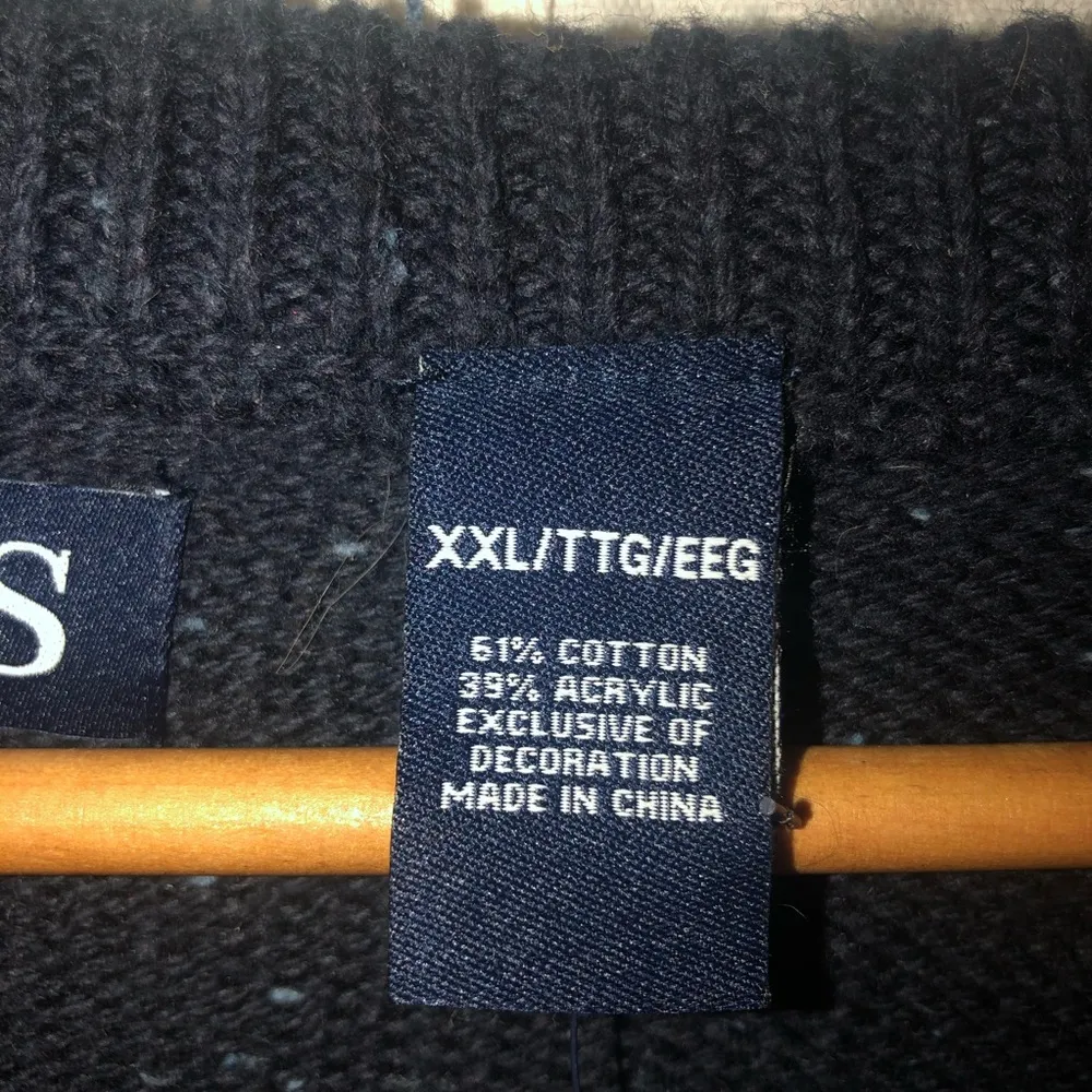 Chaps v neck sweater - Image 4