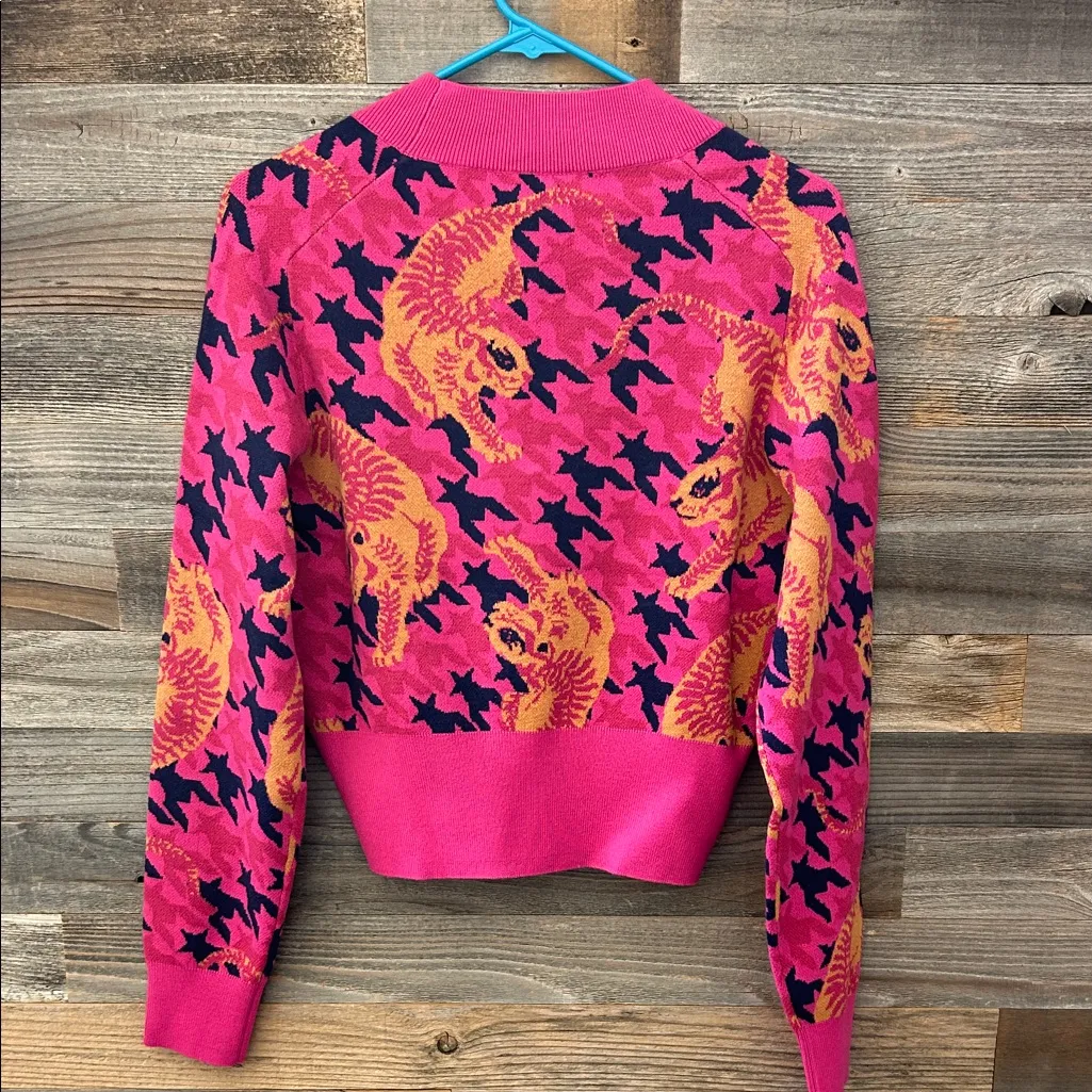 Alden Adair Aspen V Neck Sweater in Party Prowl Size Small NWT Pink - Image 5