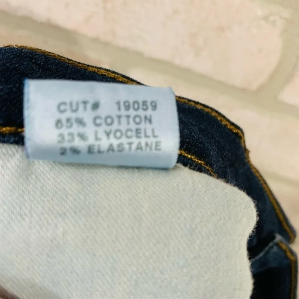 J Brand Cropped Zip High Rise Skinny Jeans in Spirited Wash Size 29 - Image 10