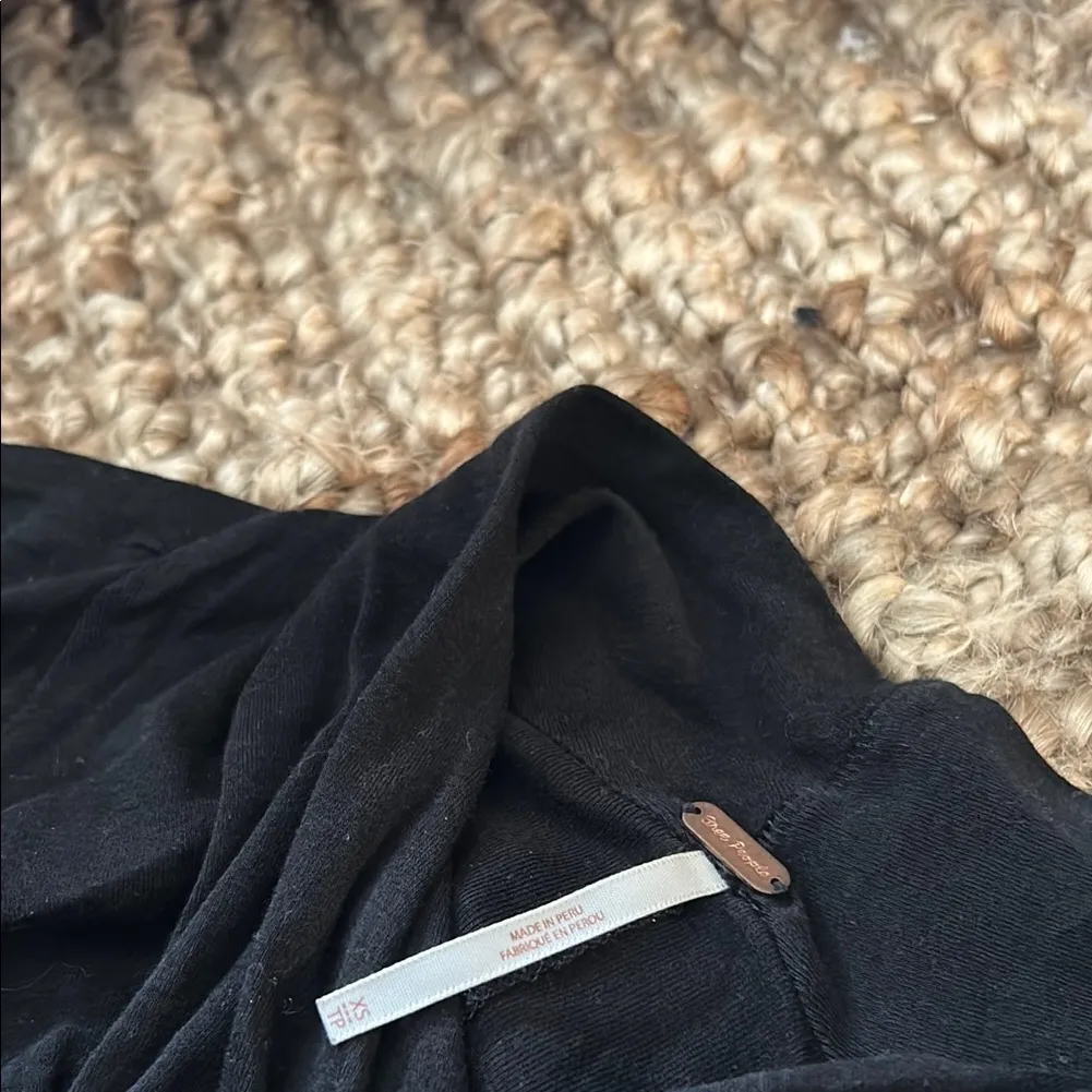 Free People‎ Black Long Sleeve Criss Cross Top Size XS - Image 6