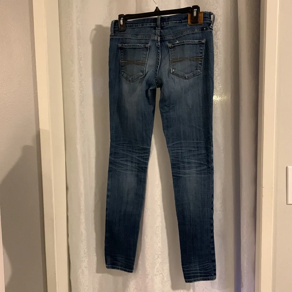 LUCKY BRAND “Charlie Skinny” Jean Sz: 2/26 - Image 2