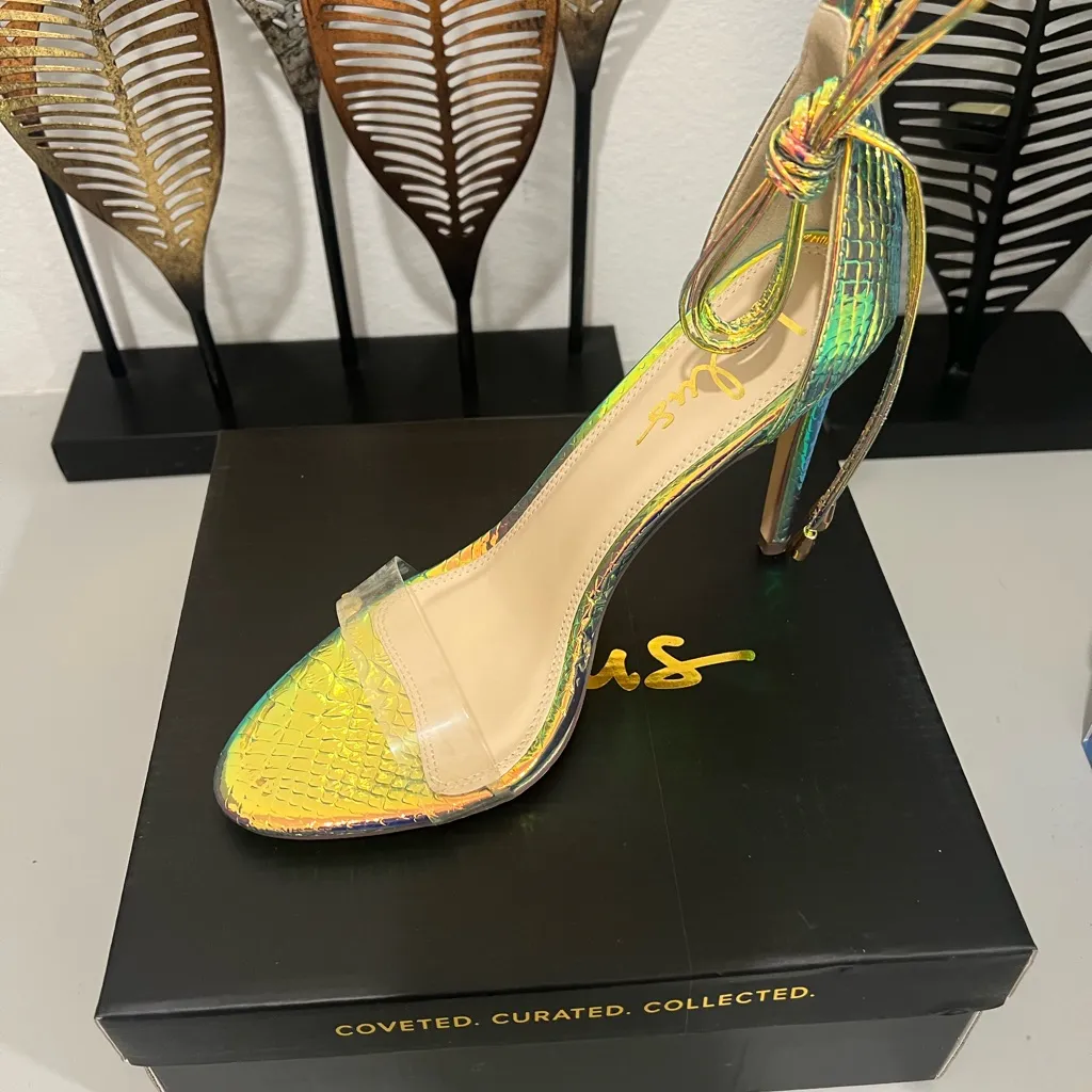 Iridescent Green Stiletto Heels by Lulus Size 7.5 - Image 3